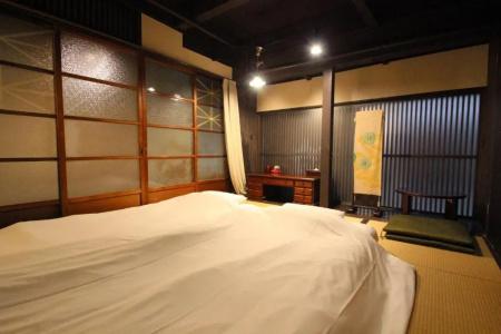 Haruya Higashiyama - 21