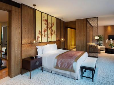 Hualuxe Shanghai Twelve At Hengshan, An Ihg - 60