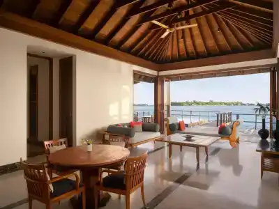 Paradise Island Resort & Spa - 17