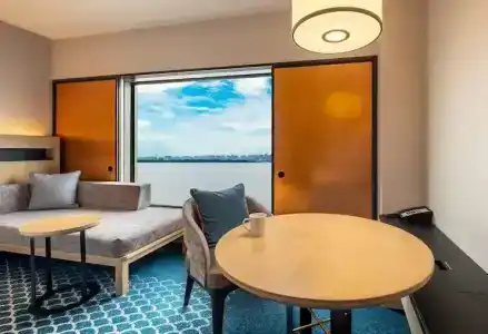 Hilton Tokyo Bay - 76