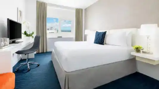 Yve Miami - 22