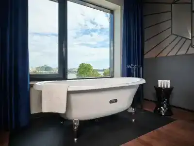 Clark Budapest - Adults Only - 47