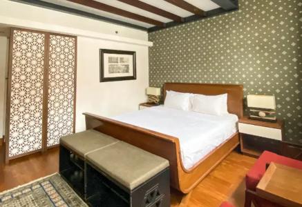 The Sultan (Sg Clean) - 68