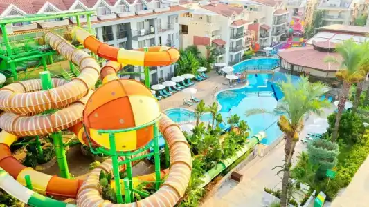 Crystal Aura Beach Resort & Spa  - 31