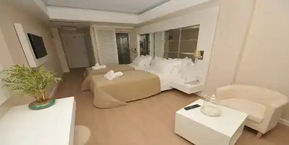 Alesta Yacht - 32
