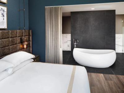 Thompson San Antonio Riverwalk - 62