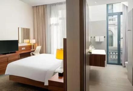Hilton Garden Inn Bucharest - 53