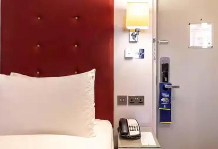 DoubleTree by Hilton London – West End - 22