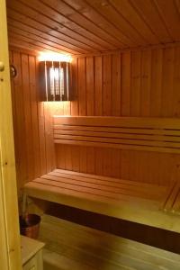 Executive Suites - 4