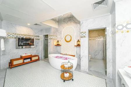 Hideaway Beach Resort & Spa - 14