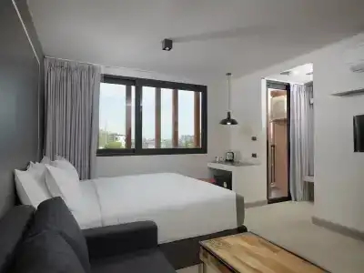 Prime Town - Posh & Port Phuket - 40
