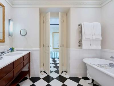 The Savoy - 73