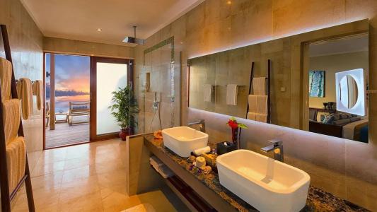 Hurawalhi Island Resort - 37