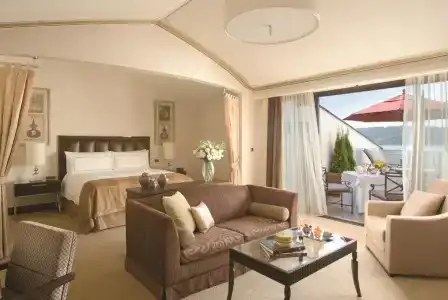 Four Seasons Istanbul at the Bosphorus - 54