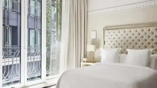 Four Seasons Madrid - 30