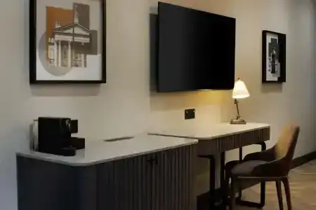 DoubleTree by Hilton London Victoria - 17