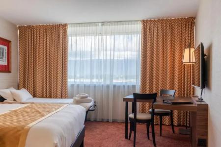 Nash Suites Airport - 29