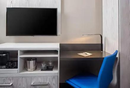 Doubletree By Hilton New York Times Square West - 47