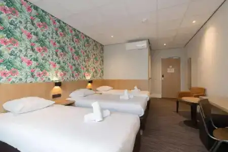 Best Western Amsterdam - 44