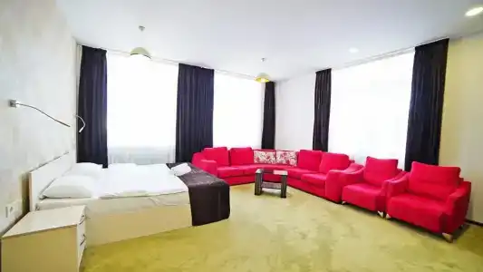 Mardi Plaza - 48