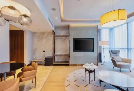 Hilton Regency - 48