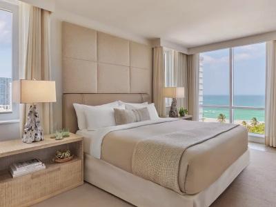 w South Beach - 42