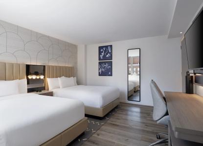 Courtyard by Marriott New York Manhattan / Soho - 11