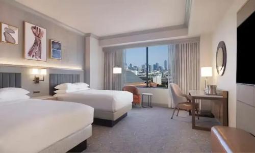Hilton Anatole - 53