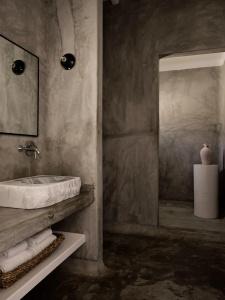 Boheme Mykonos Town - Small Luxurys of the World - 16