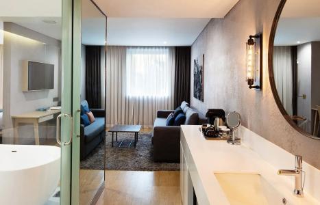 28 Myeongdong - 74