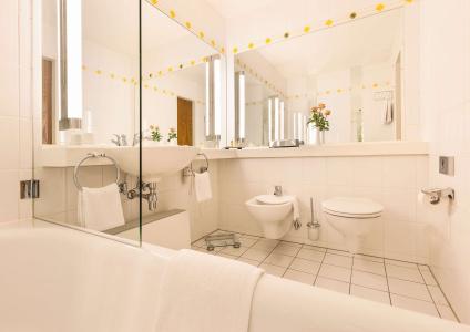Best Western Premier Grand Russischer Hof - 54