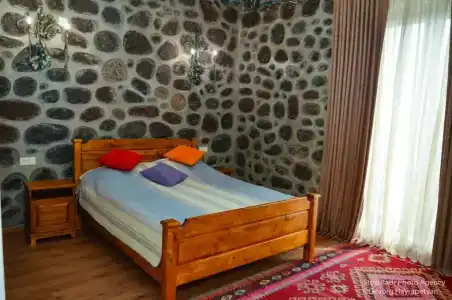 Khoreayi Dzor - 22