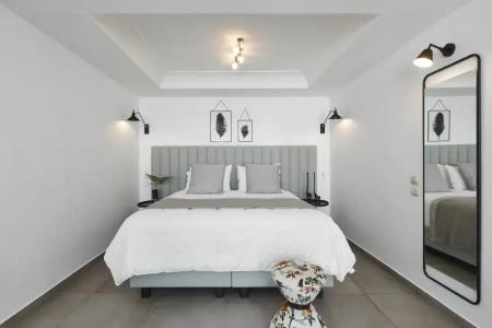 Petit Palace Suites - 33
