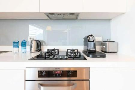 b&b Too Cute 2b Str8 - 136