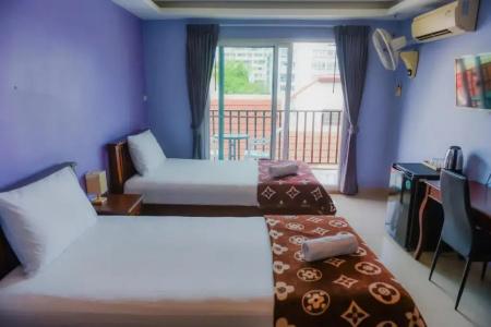 OYO 1027 Patumnak Beach Guesthouse - 9