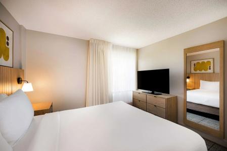 Sonesta Simply Suites Jersey City - 46