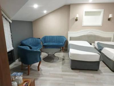 White Golden Suite - 58