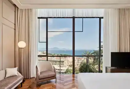 The Britannique Naples, Curio Collection By Hilton - 61