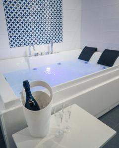 Relais Freedom Club - 83