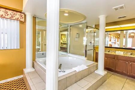 Westgate Lakes - 80