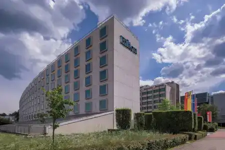 Hilton Geneva and Conference Centre - 0