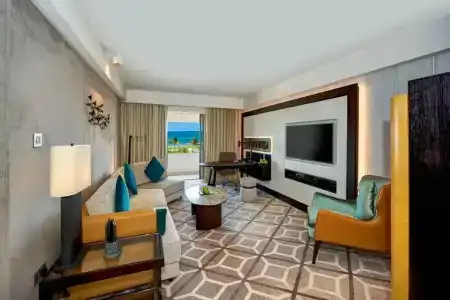 Intercontinental Muscat, An Ihg - 24