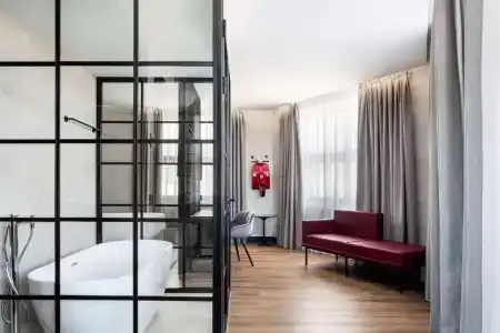 Paseo del Arte, a member of Radisson Individuals - 14