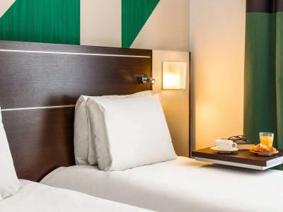 Mercure Napoli Centro Angioino - 36
