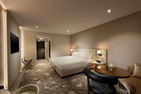 Hilton - 8