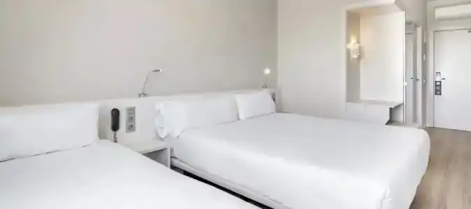 B&B Barcelona Viladecans - 66