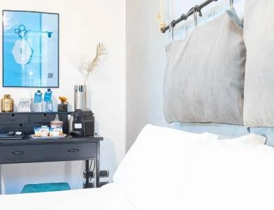 b&b Too Cute 2b Str8 - 63