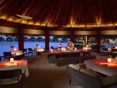 Dusit Thani Maldives - 11