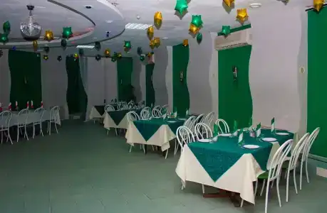 У фонтана - 12