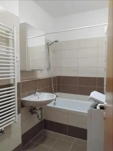 Corvin Center Suites - 57